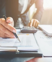 Leasing, operatívny leasing, pôžičky, splátkový predaj